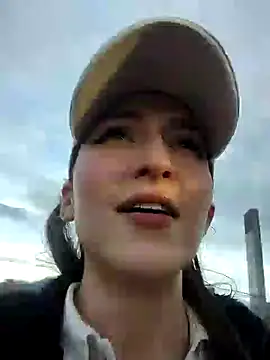 Snapshot of _Lalaa chatting on 12-22-24, 10:25  Lalaa online show from 12-22-24, 10:25