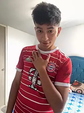 Leonarrrd 01 online show from 02-05-25, 05:53