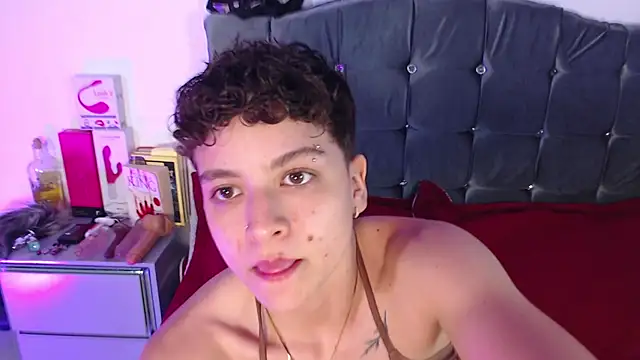 Antonella Cruz02 online show from 06-06-26, 03:44
