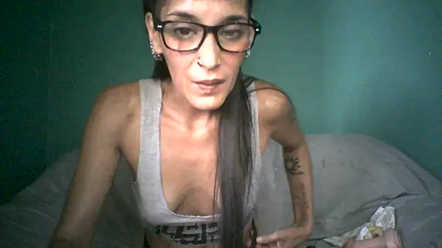 Sofii floyd  online show from 01-06-25, 07:13