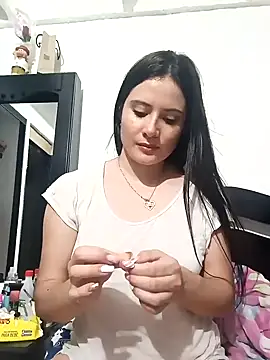 Zoe Clark  online show from 01-14-25, 05:19