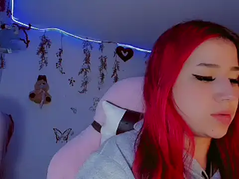 madisonx17 online show from 01-25-25, 02:37