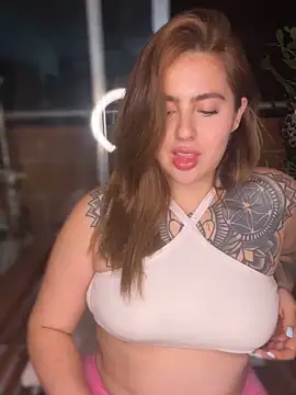 ValerieHilton online show from 02-12-25, 01:19