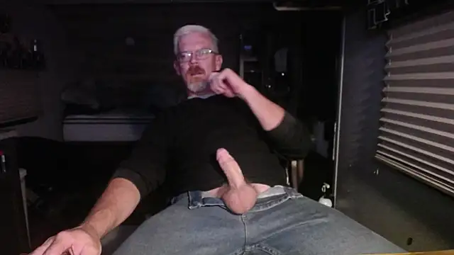 Snapshot of Di9ital069 chatting on 03-19-25, 01:32 Di9ital069 online show from 03-19-25, 01:32