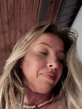 SonyaD  online show from 02-27-25, 05:45