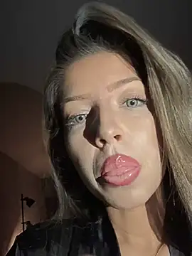 SonyaD  online show from 03-18-25, 03:20