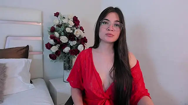 CamilaSofiia online show from 02-10-25, 07:38