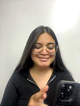 CamilaSofiia online show from 10-22-25, 07:57