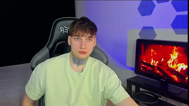 Chris Tyson online show from 02-22-25, 10:42