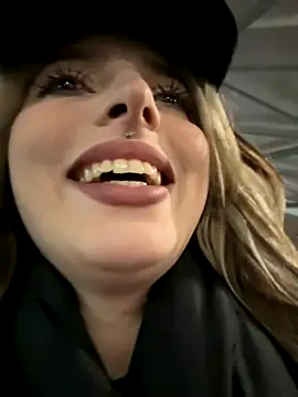 LoraaDoll online show from 11-28-25, 03:04