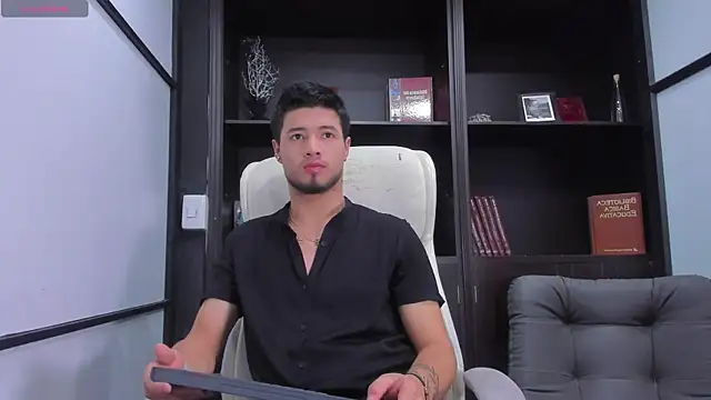 EdwardRoss  online show from 02-12-25, 08:07