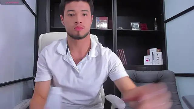 EdwardRoss  online show from 02-13-25, 07:31