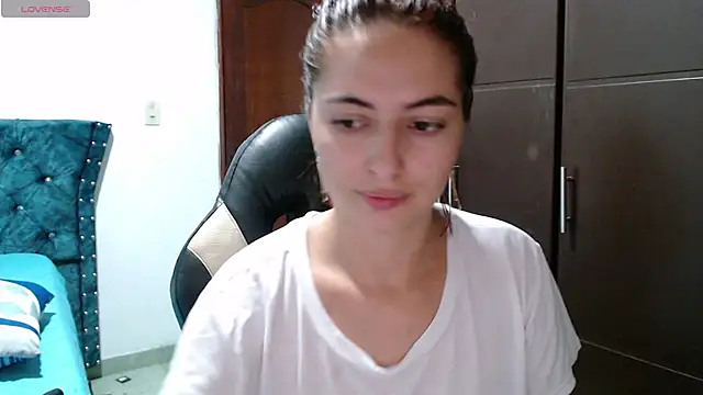 Kate lorens9 online show from 12-14-24, 01:28