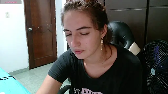 Kate lorens9 online show from 01-09-25, 12:14