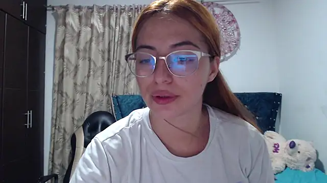 Snapshot of Kate_lorens9 chatting on 12-20-25, 12:07 Kate lorens9 online show from 12-20-25, 12:07