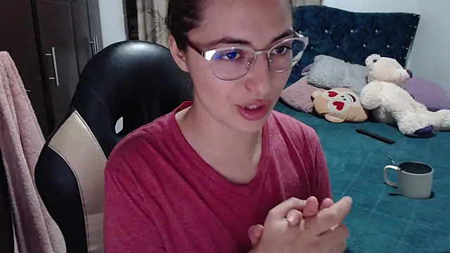 Snapshot of Kate_lorens9 chatting on 01-17-26, 01:21 Kate lorens9 online show from 01-17-26, 01:21