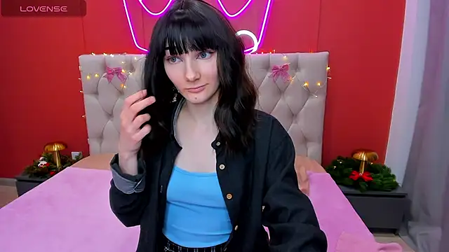 Snapshot of Lili_flowerr chatting on 01-11-25, 12:40 Lili flowerr online show from 01-11-25, 12:40