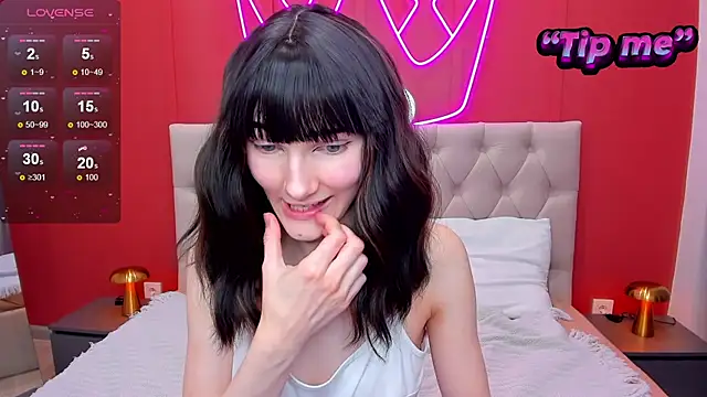 Snapshot of Lili_flowerr chatting on 01-25-25, 09:04 Lili flowerr online show from 01-25-25, 09:04