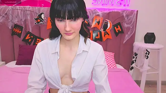 Snapshot of Lili_flowerr chatting on 10-29-25, 11:12 Lili flowerr online show from 10-29-25, 11:12