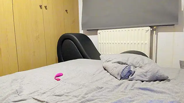 Snapshot of Sheandhim23 chatting on 01-23-25, 04:52 Sheandhim23 online show from 01-23-25, 04:52