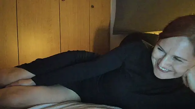 Snapshot of Sheandhim23 chatting on 03-08-25, 04:34 Sheandhim23 online show from 03-08-25, 04:34