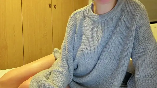 Snapshot of Sheandhim23 chatting on 03-12-25, 08:20 Sheandhim23 online show from 03-12-25, 08:20