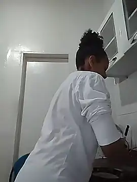 Snapshot of Julia_Pretinha chatting on 11-08-25, 03:12 Julia Pretinha online show from 11-08-25, 03:12