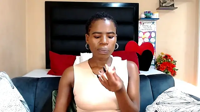 LongPussyLipsxx online show from 03-22-25, 04:58