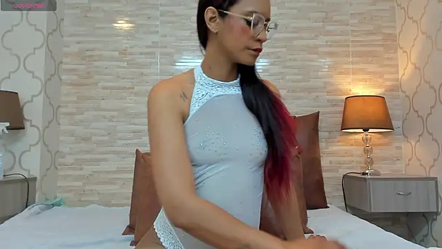 Snapshot of ZoeSmitth chatting on 12-12-24, 11:50 ZoeSmitth online show from 12-12-24, 11:50