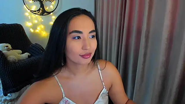 Snapshot of worldofkim chatting on 01-17-26, 10:53 worldofkim online show from 01-17-26, 10:53