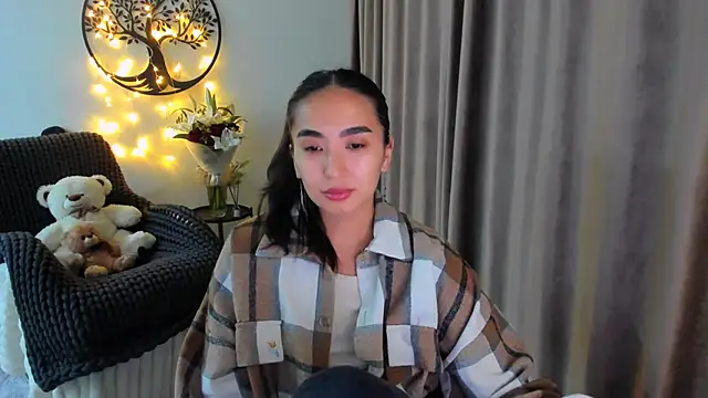 Snapshot of worldofkim chatting on 02-20-26, 10:32 worldofkim online show from 02-20-26, 10:32