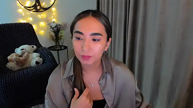 Snapshot of worldofkim chatting on 02-27-26, 05:35 worldofkim online show from 02-27-26, 05:35