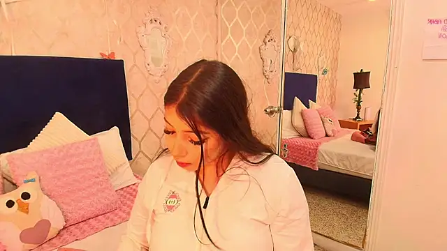 Snapshot of Miia_Thompsonn chatting on 01-24-25, 09:05 Miia Thompsonn online show from 01-24-25, 09:05