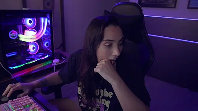 HaubDark online show from 04-22-26, 04:04