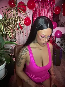 Snapshot of haiiley_more chatting on 02-14-26, 04:42 haiiley more online show from 02-14-26, 04:42