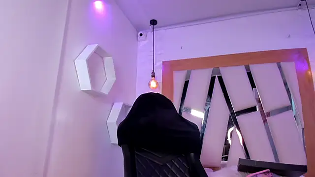 ary cooper  online show from 12-05-25, 12:47