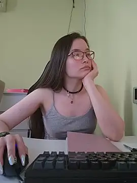 Snapshot of U_KINKY chatting on 04-30-26, 11:38 U KINKY online show from 04-30-26, 11:38