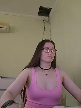 Snapshot of U_KINKY chatting on 05-20-26, 01:28 U KINKY online show from 05-20-26, 01:28