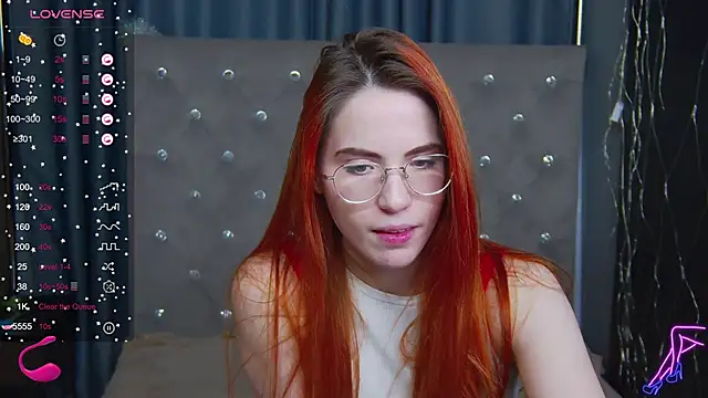 Snapshot of EmilyKents chatting on 01-31-25, 06:02 EmilyKents online show from 01-31-25, 06:02