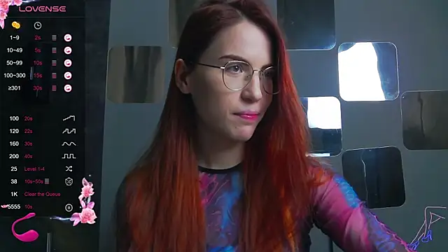 Snapshot of EmilyKents chatting on 03-13-25, 04:38 EmilyKents online show from 03-13-25, 04:38