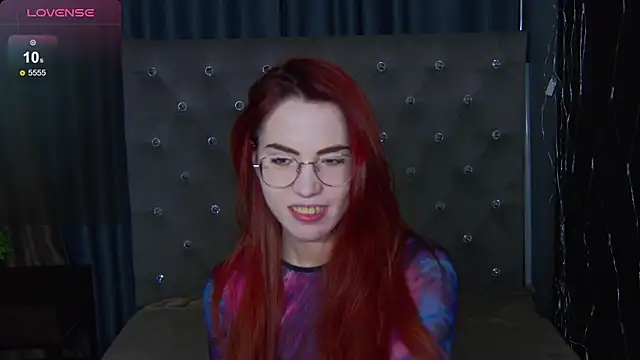 Snapshot of EmilyKents chatting on 03-15-25, 04:13 EmilyKents online show from 03-15-25, 04:13