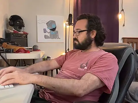 Snapshot of Seraph_De_La_Luna chatting on 12-31-24, 02:29 Seraph De La Luna online show from 12-31-24, 02:29