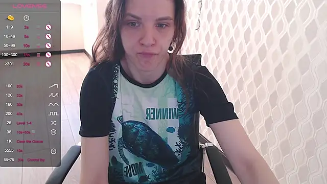 Snapshot of LisaHeart chatting on 01-14-25, 05:40 LisaHeart online show from 01-14-25, 05:40