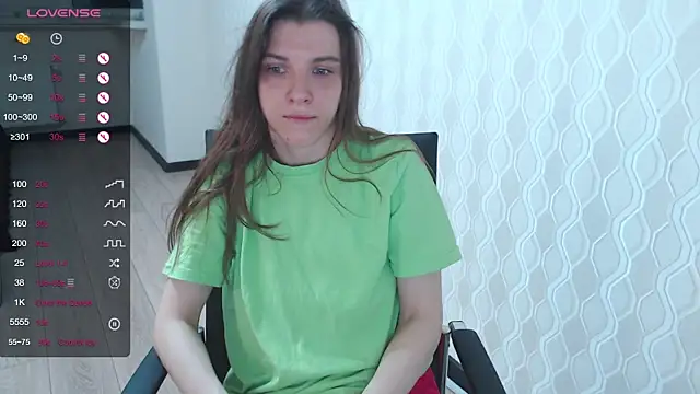 Snapshot of LisaHeart chatting on 01-20-25, 09:11 LisaHeart online show from 01-20-25, 09:11