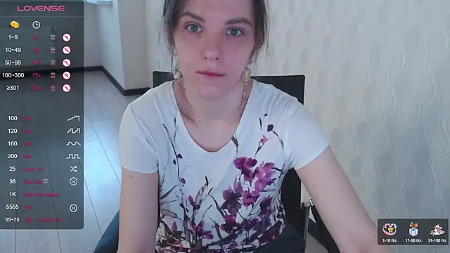 Snapshot of LisaHeart chatting on 02-02-25, 11:08 LisaHeart online show from 02-02-25, 11:08