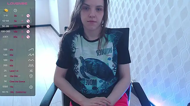 Snapshot of LisaHeart chatting on 02-23-25, 12:05 LisaHeart online show from 02-23-25, 12:05