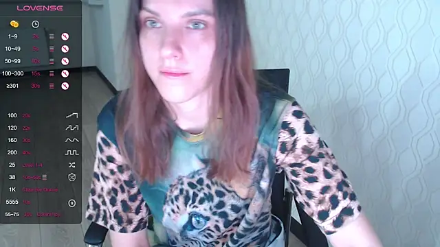 Snapshot of LisaHeart chatting on 11-07-25, 12:32 LisaHeart online show from 11-07-25, 12:32