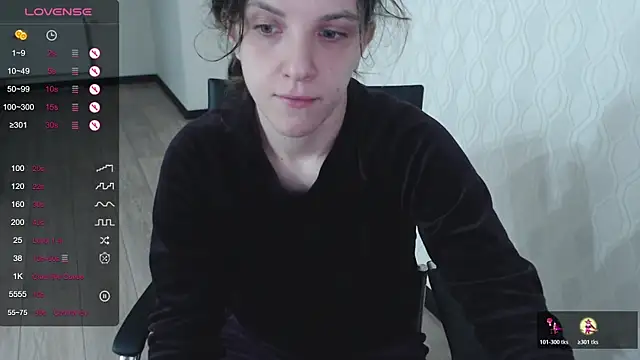 Snapshot of LisaHeart chatting on 11-09-25, 11:47 LisaHeart online show from 11-09-25, 11:47