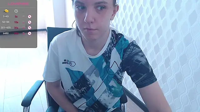 LisaHeart online show from 05-18-26, 09:59