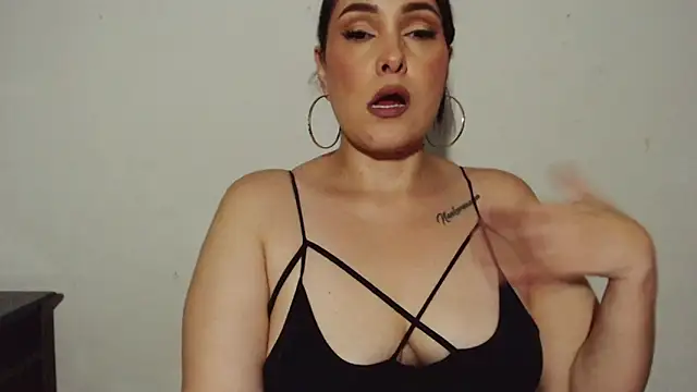 Miss Agatha online show from 10-15-25, 02:22